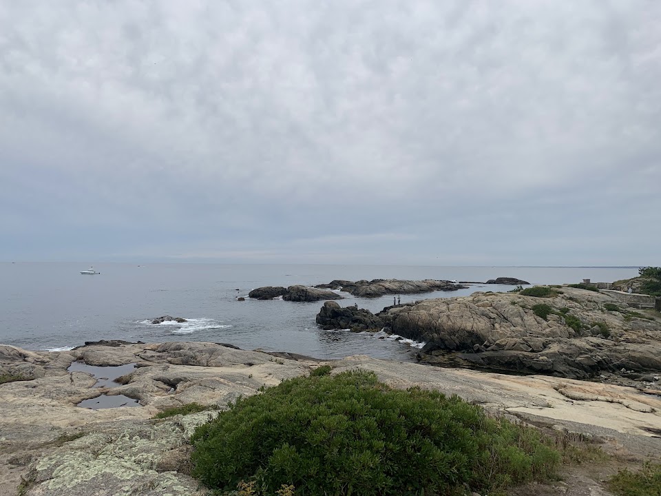 Cliff Walk – Ledge Rd